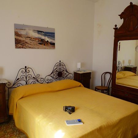 Sardegna, Torre Grande, La Camera Chiara Q2749 Hotel Bagian luar foto